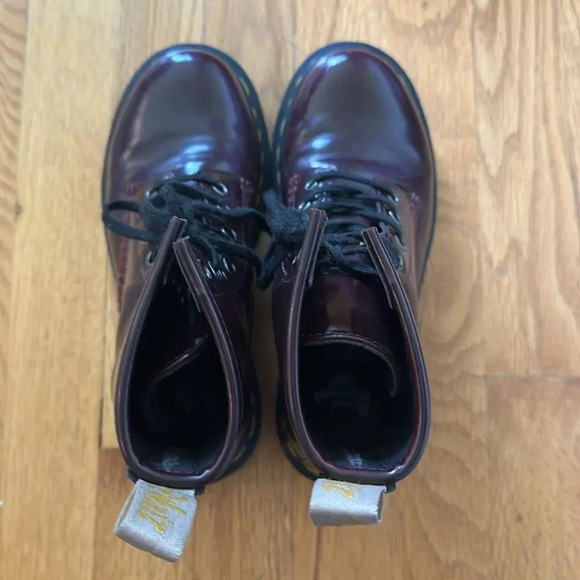 Dr Martens sz 5 burgundy vegan leather great pre owned condition lace up boots - Picture 3 of 10
